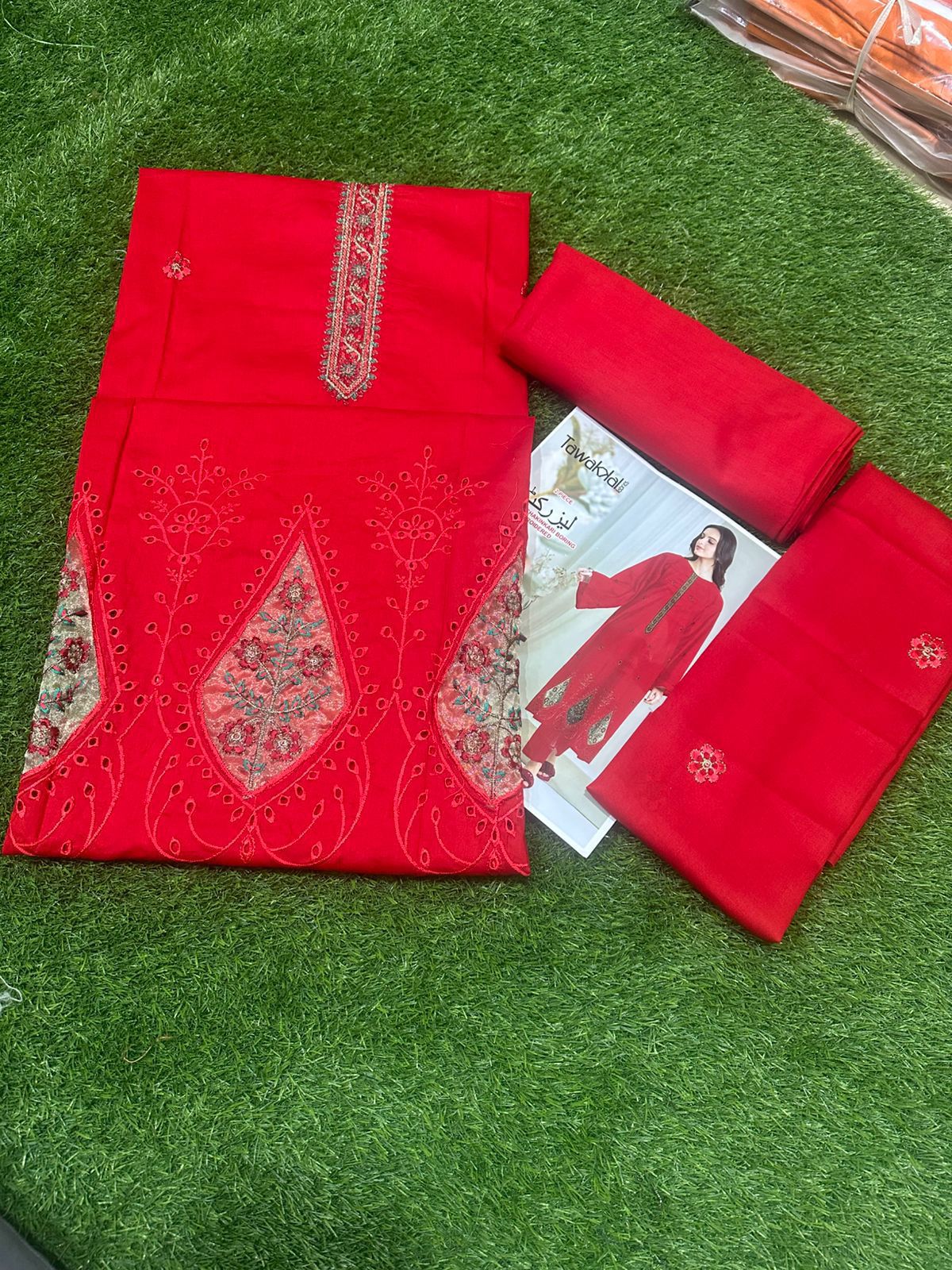 Tawakkal 2Pc Lawn Suit – Embroidered Front & Sleeves