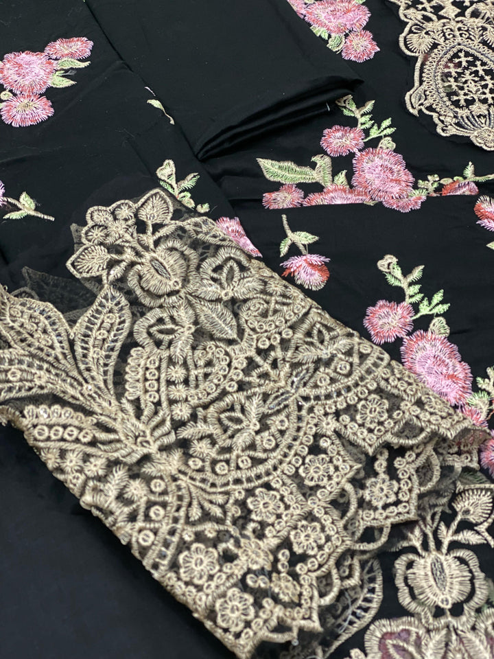 Zainab Chotani Lawn Cotton 3-Piece Suit with Chiffon Dupatta